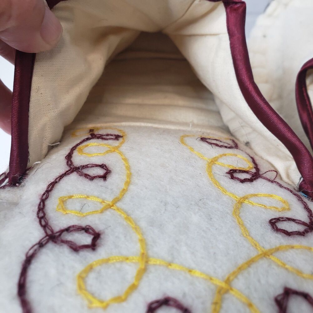 Vintage Traditional Felt Embroidered Wool Aladdin Slippers Eco Friendly - Picture 3 of 9